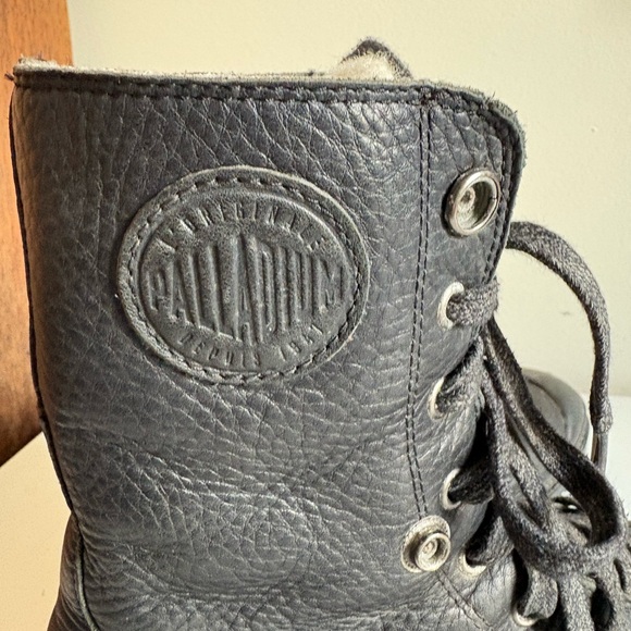 Palladium Shearling Lined Foldover Pampa Leather Boots - Picture 4 of 10